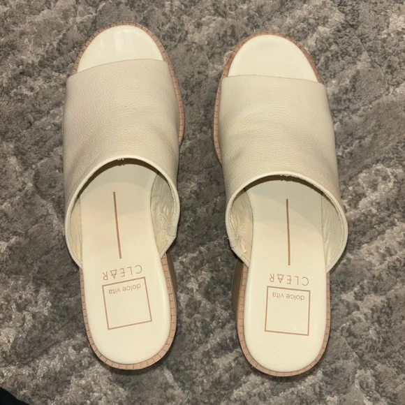 Dolce Vita Clear Emery Platform Sandals - Picture 3 of 8